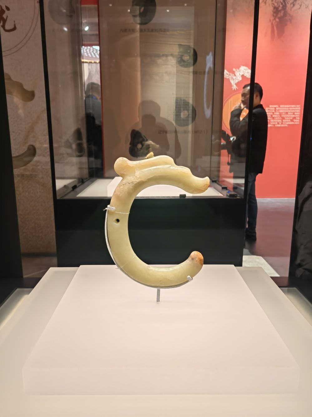 中国考古博物馆最新特展展出112件龙主题文物