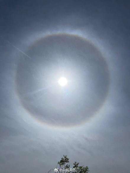 超清晰!四月最后一天北京现超大日晕 超清晰!四月最后一天北京现超大日晕