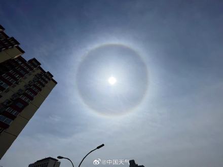 超清晰!四月最后一天北京现超大日晕 超清晰!四月最后一天北京现超大日晕