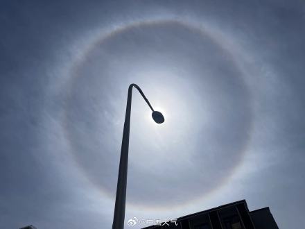 超清晰!四月最后一天北京现超大日晕 超清晰!四月最后一天北京现超大日晕