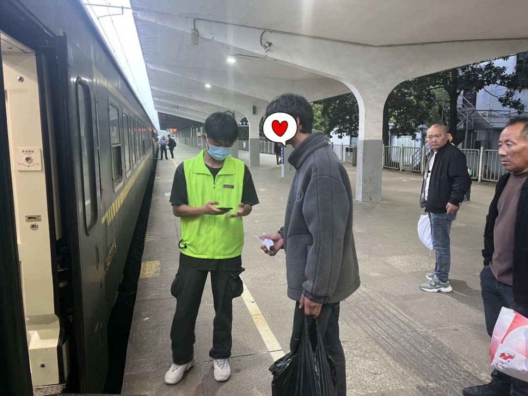 17岁贵州少年来海宁“闯荡”，绝境中他找到了警察……