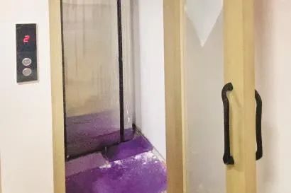 事发上海松江!87岁老人在自家别墅踩空电梯不幸身亡,谁来担责? 事发上海松江!87岁老人在自家别墅踩空电梯不幸身亡,谁来担责?