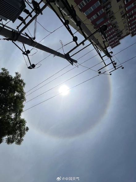 超清晰!四月最后一天北京现超大日晕 超清晰!四月最后一天北京现超大日晕