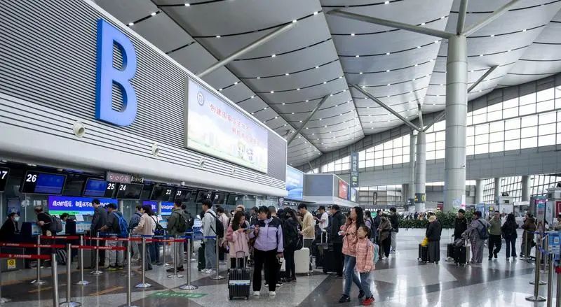 “五一”假期,山西公路铁路机场很忙 “五一”假期,山西公路铁路机场很忙