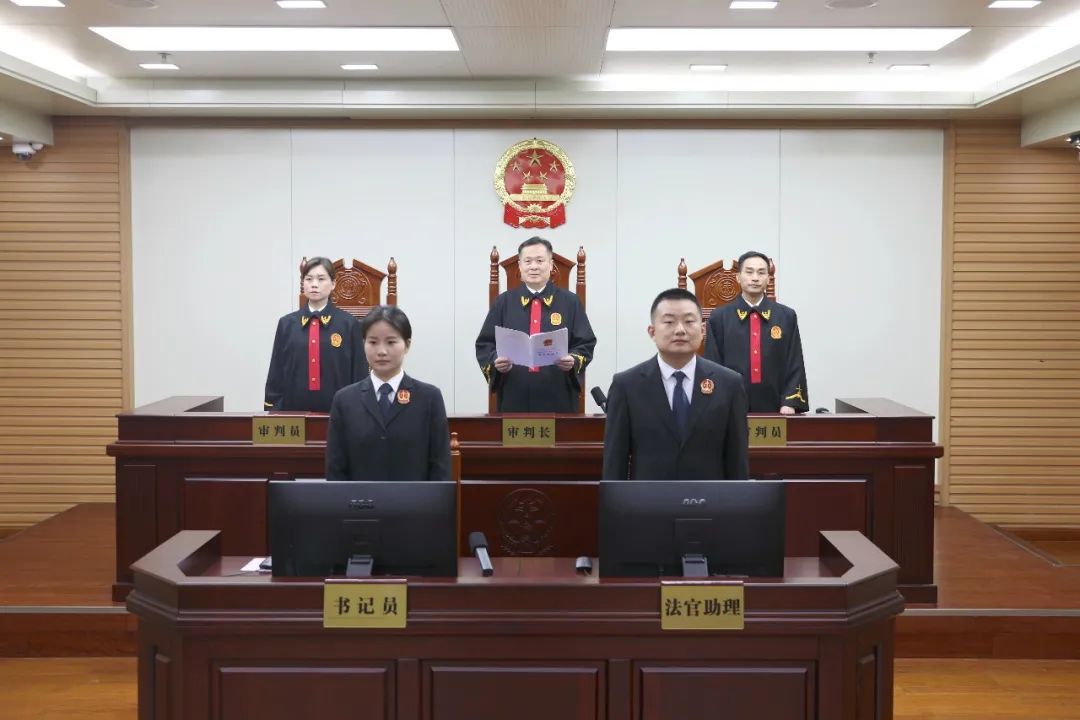 张晓霈一审获刑9年,并处罚金300万元 张晓霈一审获刑9年,并处罚金300万元