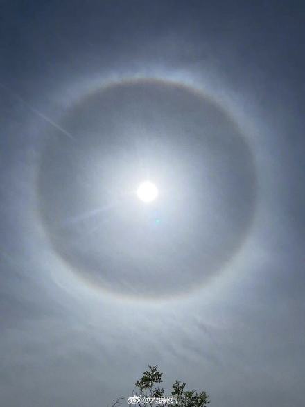 见者好运!北京上空出现超大日晕 见者好运!北京上空出现超大日晕