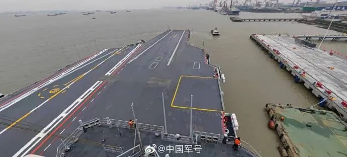 最新舰上画面!福建舰海试了 最新舰上画面!福建舰海试了