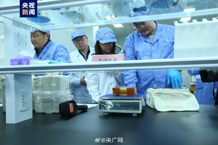 空间科学实验样品顺利返回并交付科学家 空间科学实验样品总重量约31.5公斤