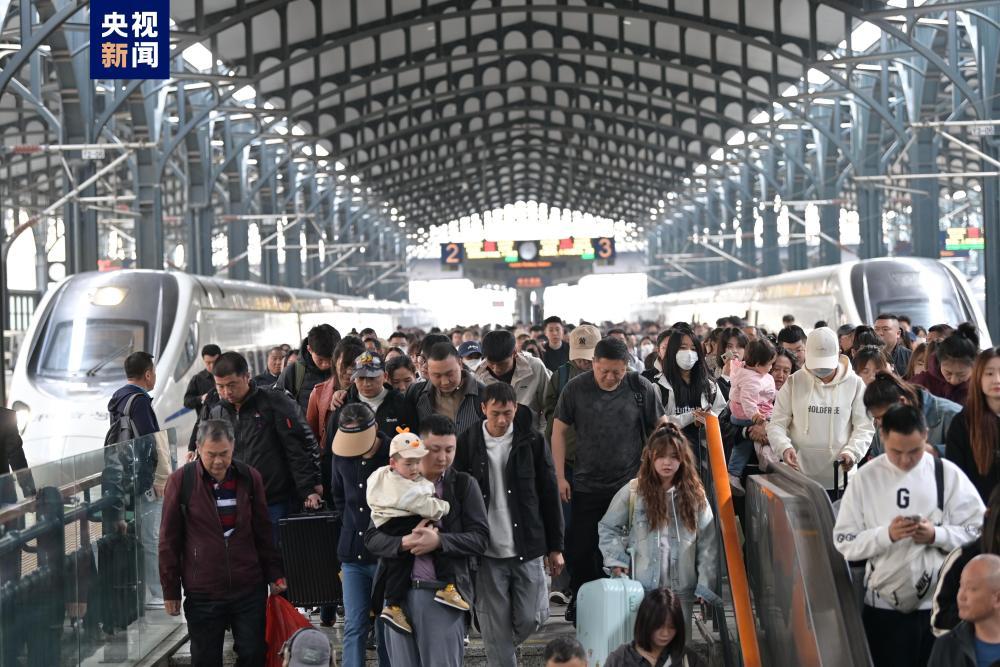 创历史新高！5月1日哈尔滨铁路发送旅客52.4万人次