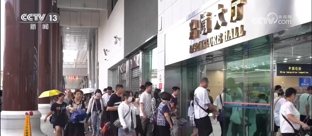 珠海毗邻港澳各口岸“五一”假期迎双向客流高峰