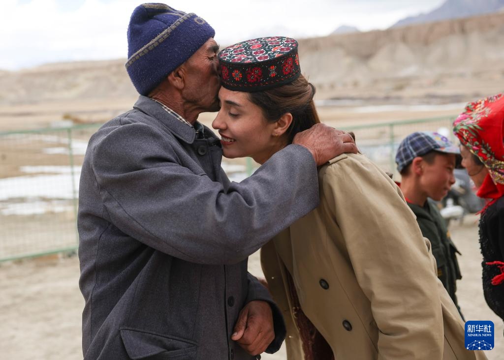 从马背到列车,她成长为我国首位塔吉克族列车长 从马背到列车,她成长为我国首位塔吉克族列车长