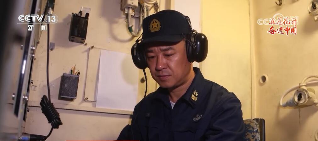 向劳动者致敬!用拼搏灌溉梦想 每一份付出都值得被看见 向劳动者致敬!用拼搏灌溉梦想 每一份付出都值得被看见