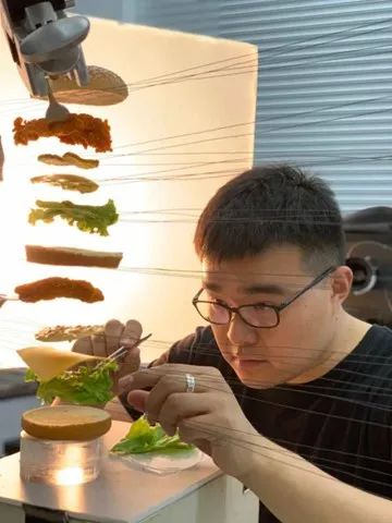 AI训练师、汉服妆造师、食物造型师……这些新职业拓展就业新空间 AI训练师、汉服妆造师、食物造型师……这些新职业拓展就业新空间