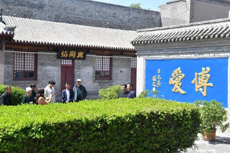 “五一”假期首日，山西各地迎来出游高峰