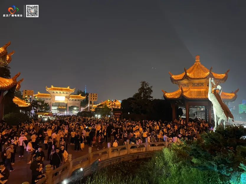 黄鹤楼最新提示！白天人多，夜游迷人
