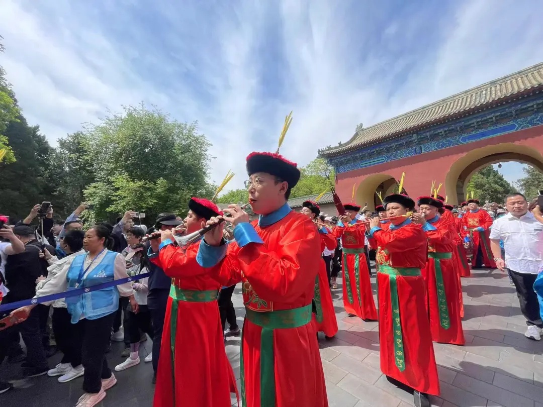 有你吗？“五一”假期首日，北京市属公园迎客数据出炉！15条错峰游览路线来了