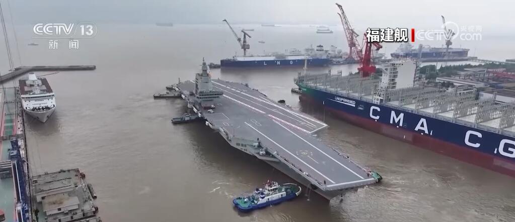 十二年间，多个瞬间见证中国“航母之路”