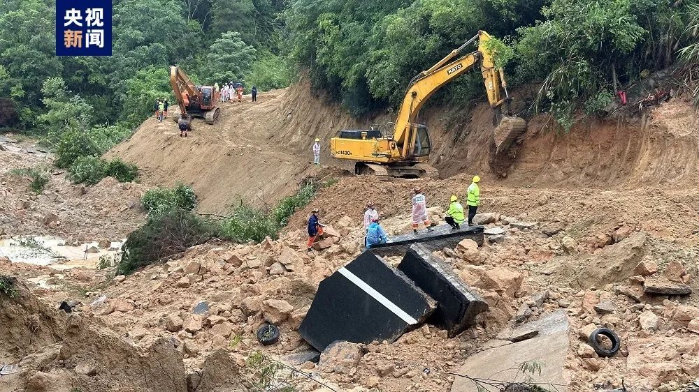 痛心！广东梅大高速路面塌陷事故已致36人遇难
