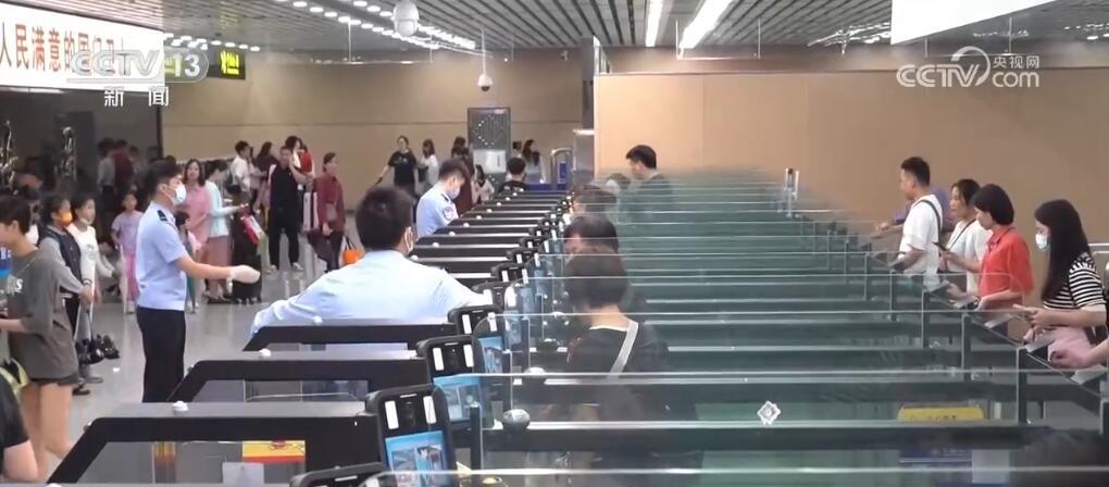 珠海毗邻港澳各口岸“五一”假期迎双向客流高峰