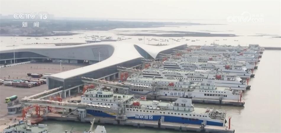 “五一”假期第三天 全国铁路预计发送旅客1615万人次