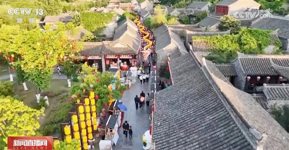 科技与传统碰撞出“新火花” 文化大餐为“五一”假期增香添彩 科技与传统碰撞出“新火花” 文化大餐为“五一”假期增香添彩