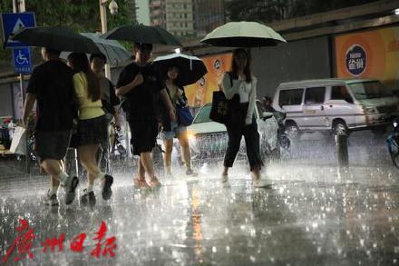 4月广州29个观测站雨量超1000毫米 4月广州29个观测站雨量超1000毫米