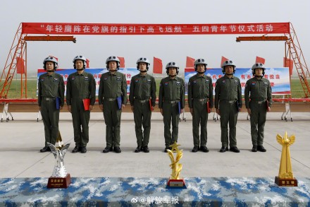 “战神”列阵！神威大队跨越时空的青春对话