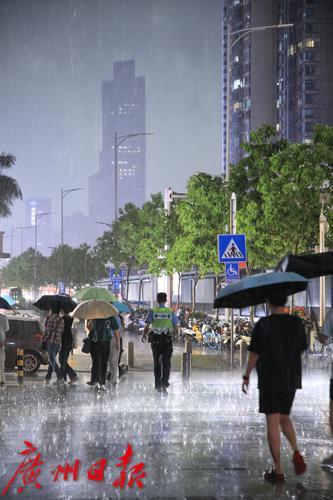 4月广州29个观测站雨量超1000毫米 4月广州29个观测站雨量超1000毫米