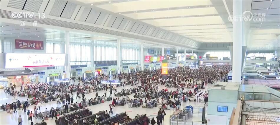 “五一”假期第三天 全国铁路预计发送旅客1615万人次