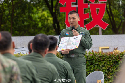 “战神”列阵！神威大队跨越时空的青春对话