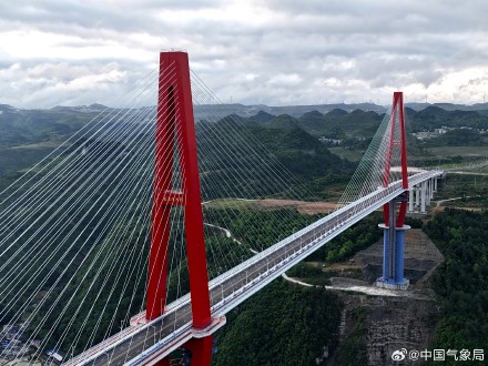 世界跨径最大的高山峡谷景观斜拉桥，在贵州！