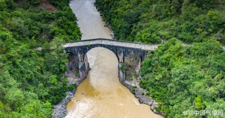贵州如何被称为“桥梁博物馆”?去“瞧桥”吧! 贵州如何被称为“桥梁博物馆”?去“瞧桥”吧!
