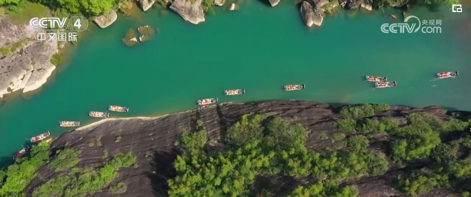 假日游国潮范十足 传统经典艺术与现代生活融合碰撞 假日游国潮范十足 传统经典艺术与现代生活融合碰撞