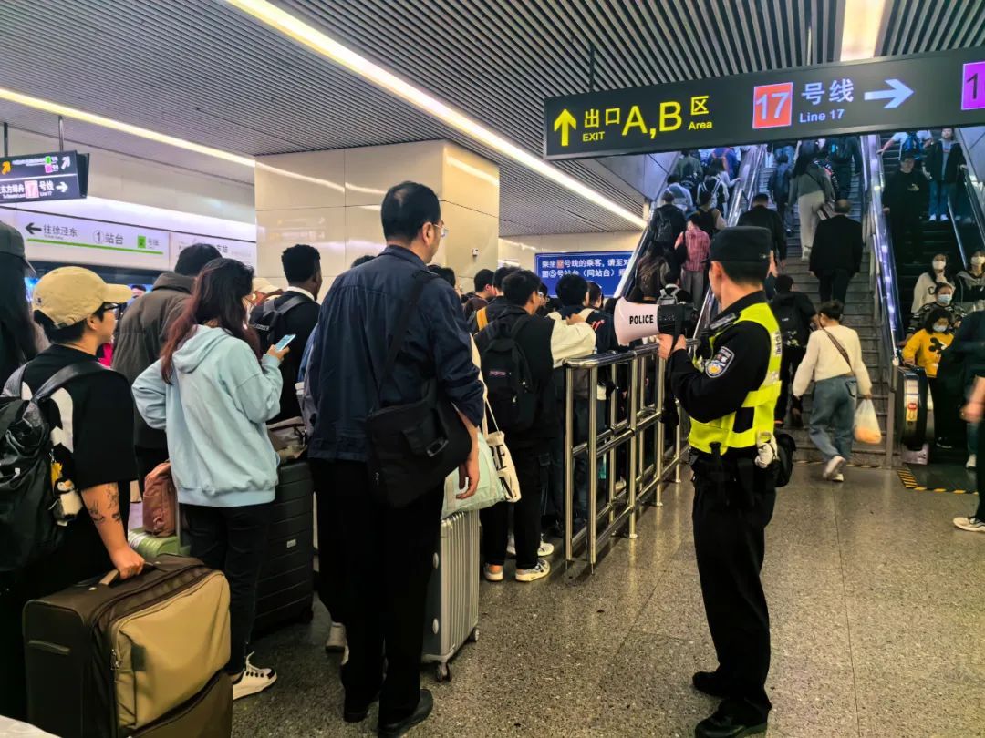 上海公安多策并举应对五一小长假返程高峰 上海公安多策并举应对五一小长假返程高峰