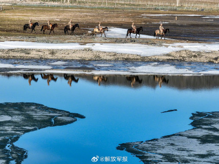 致敬坚守！边防战士骑马巡边疆