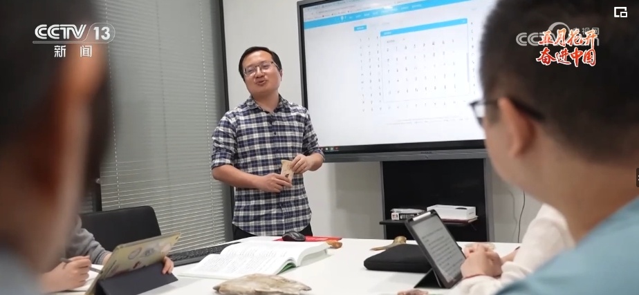 五四精神成为穿越时空的“青春密码” 一代又一代中国青年凯歌前行 五四精神成为穿越时空的“青春密码” 一代又一代中国青年凯歌前行