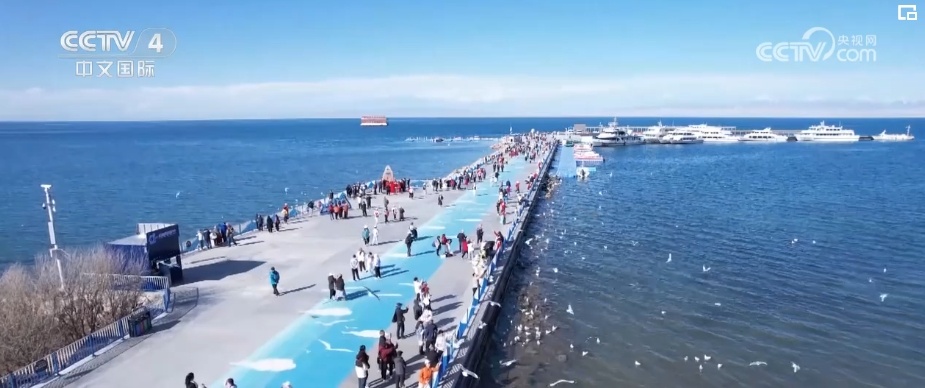 假日游国潮范十足 传统经典艺术与现代生活融合碰撞 假日游国潮范十足 传统经典艺术与现代生活融合碰撞