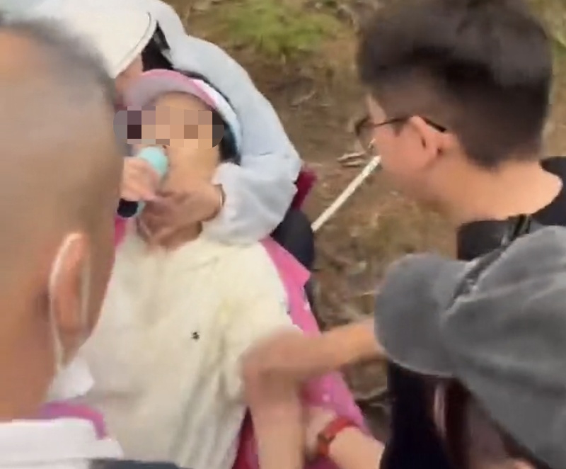 事发九华山景区！太帅了！阜阳14岁男生……