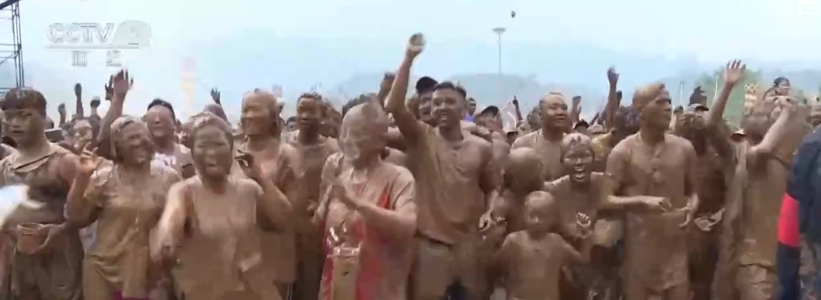 “潮游”走起,触摸千年文脉 赴一场“传统”与“潮流”的精彩相会 “潮游”走起,触摸千年文脉 赴一场“传统”与“潮流”的精彩相会