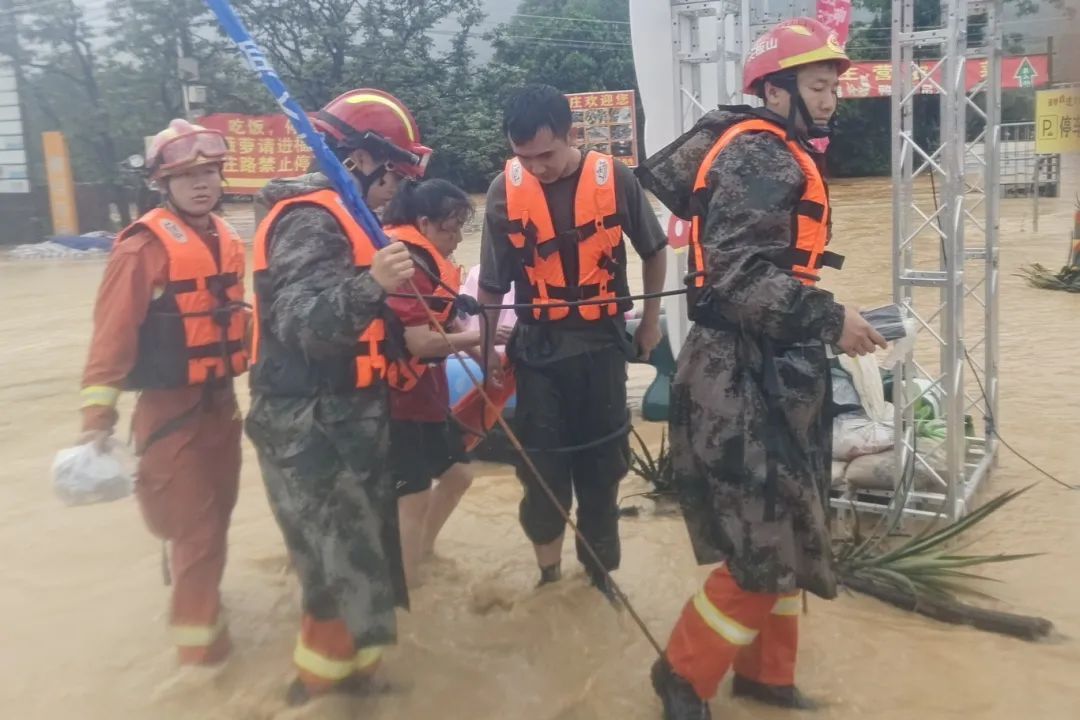 中山暴雨破纪录，4条鳄鱼趁灾出逃！官方回应→