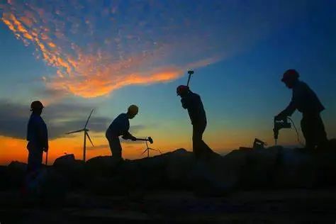 “五一”期间加班，能用调休代替加班费吗？