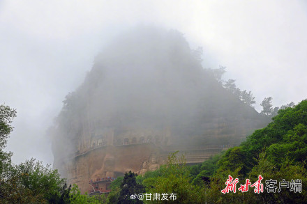 天水:“麦积烟雨”醉游人 天水:“麦积烟雨”醉游人