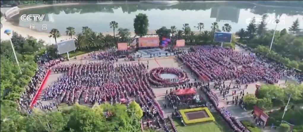 “火热”数据折射假日经济“热度” 感知我国消费市场强大韧性和潜力