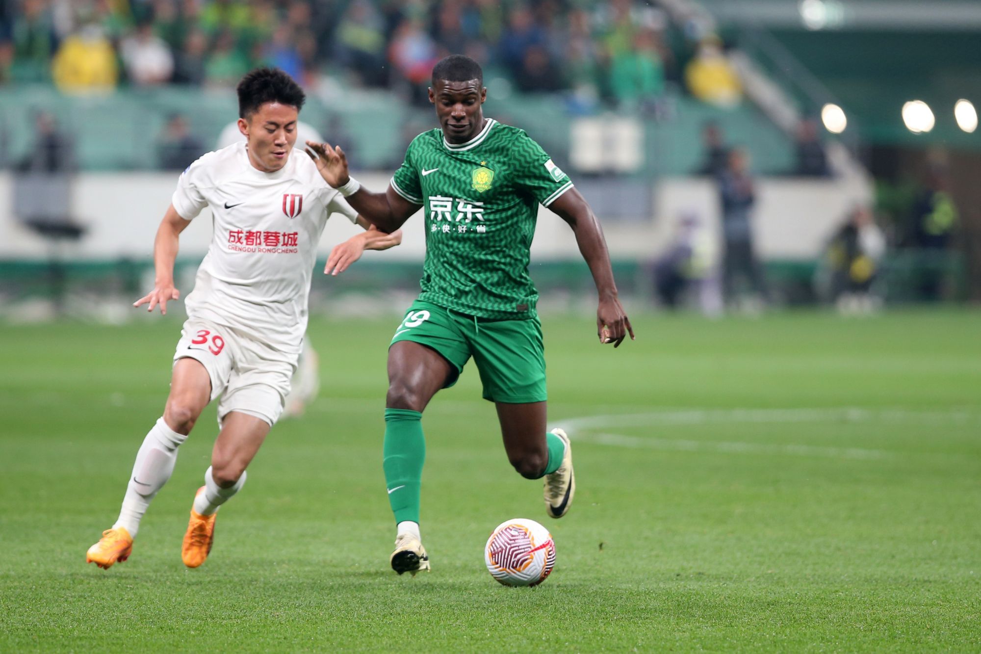 北京国安主场2比1战胜成都蓉城迎四连胜 北京国安主场2比1战胜成都蓉城迎四连胜