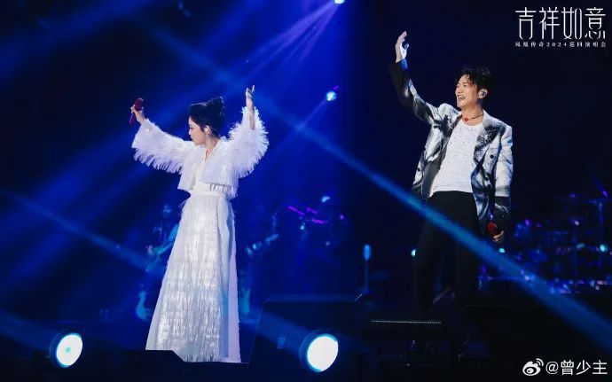 凤凰传奇演唱会“出意外”，观众给自己“辟谣”