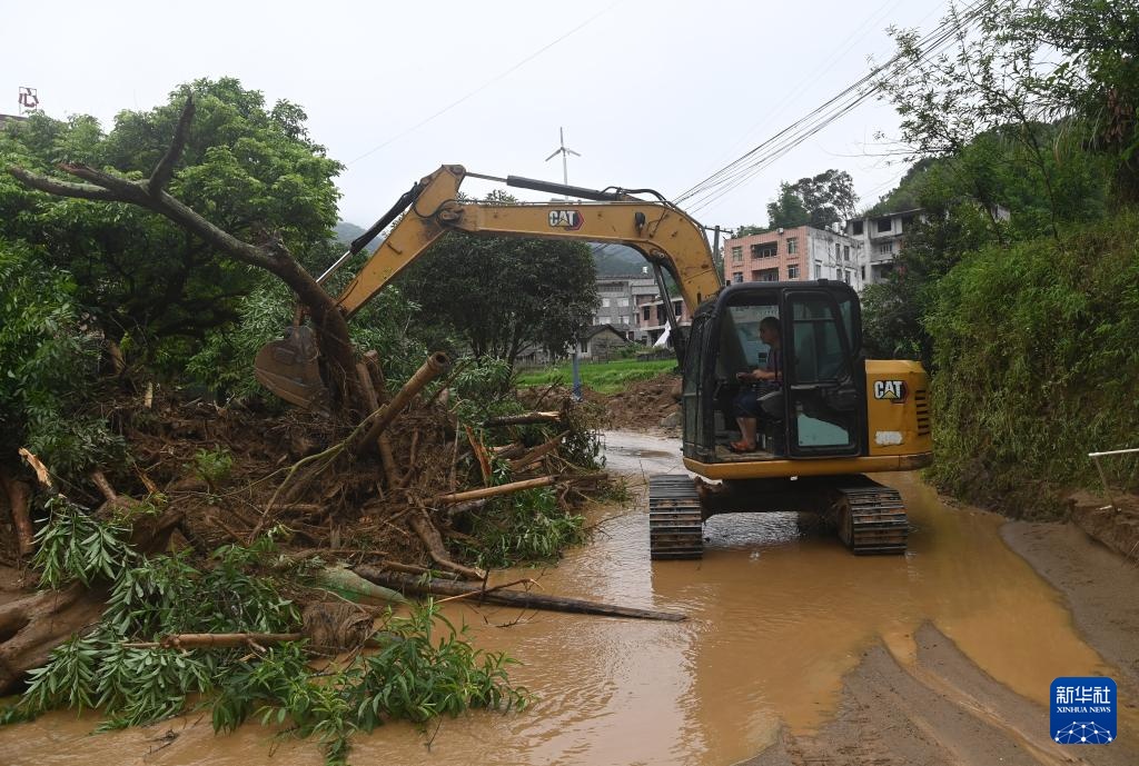 广西岑溪市突发洪水 广西岑溪市突发洪水