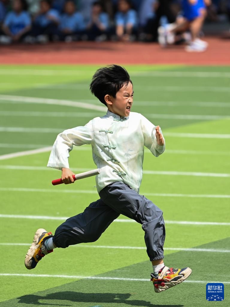 跃动童年 快乐成长