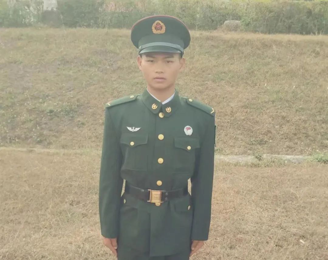 浑身是血！他换了一身衣服才敢进家门