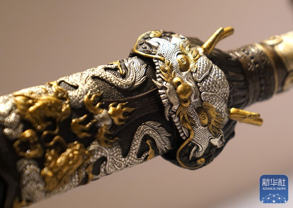 浙江省博物馆举行龙泉宝剑精品展