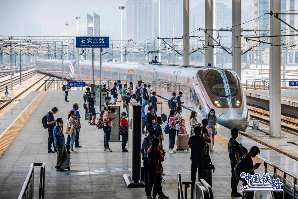 最近，河北石家庄这个夜市火爆出圈！